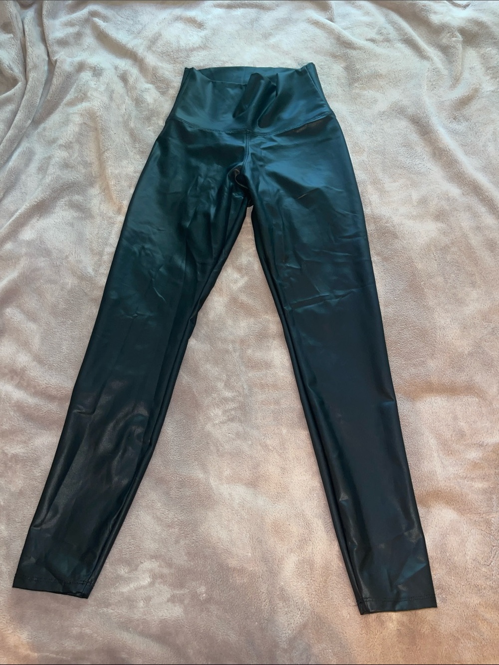 Amazon Faux Leather High-Waist Leggings - Black